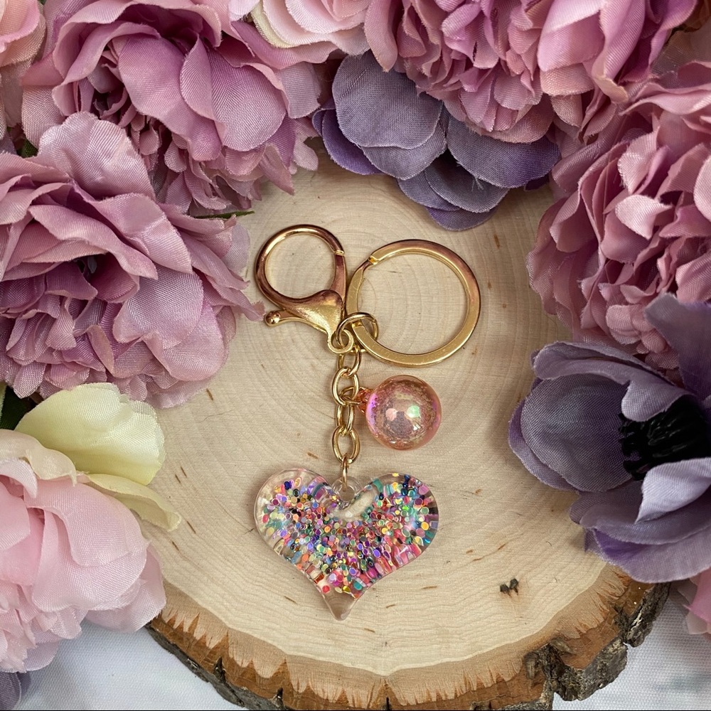 Sparkly Acrylic Glitter Heart with Charm Keychain - Picture 2 of 8